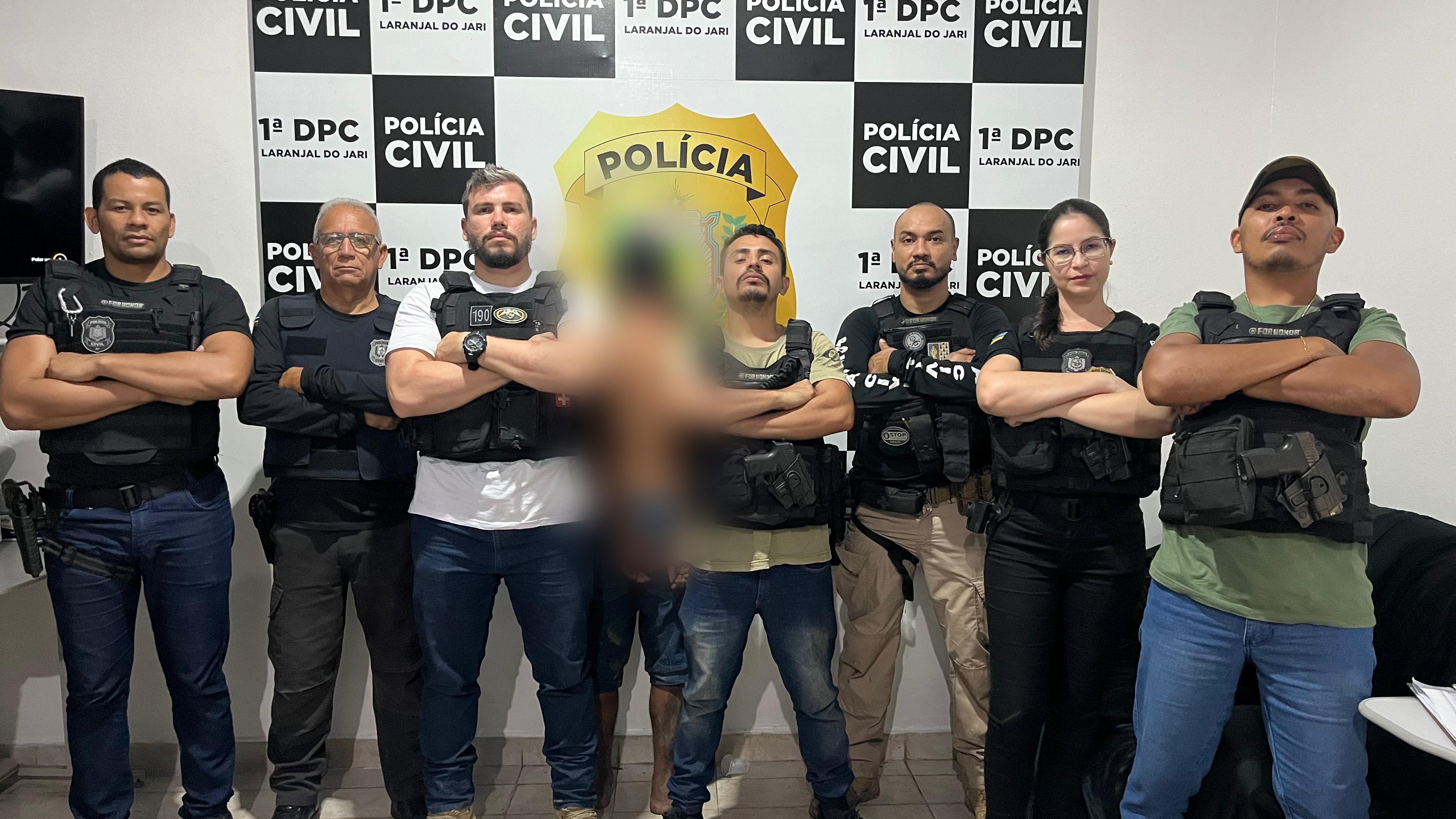EM LARANJAL DO JARI, POLÍCIA CIVIL PRENDE CASAL EM FLAGRANTE POR FURTO E RECEPTAÇÃO E RECUPERA OBJETOS E DINHEIRO FURTADOS